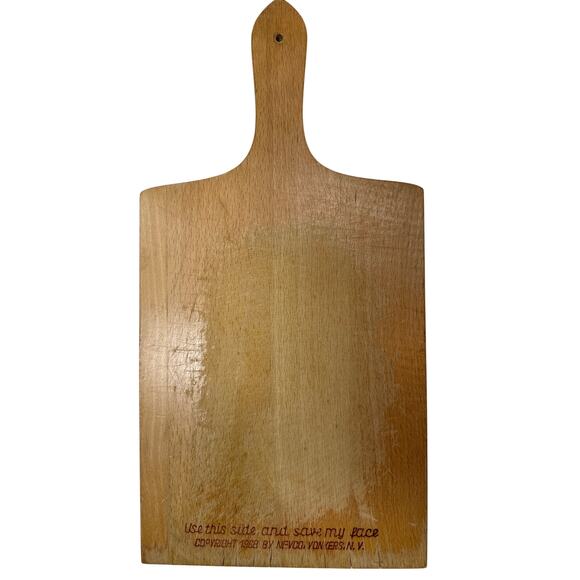 Vintage MCM Wooden Cutting Board Folk Art Dutch Girl Design 14"x7" Kitchen Decor - Picture 3 of 8